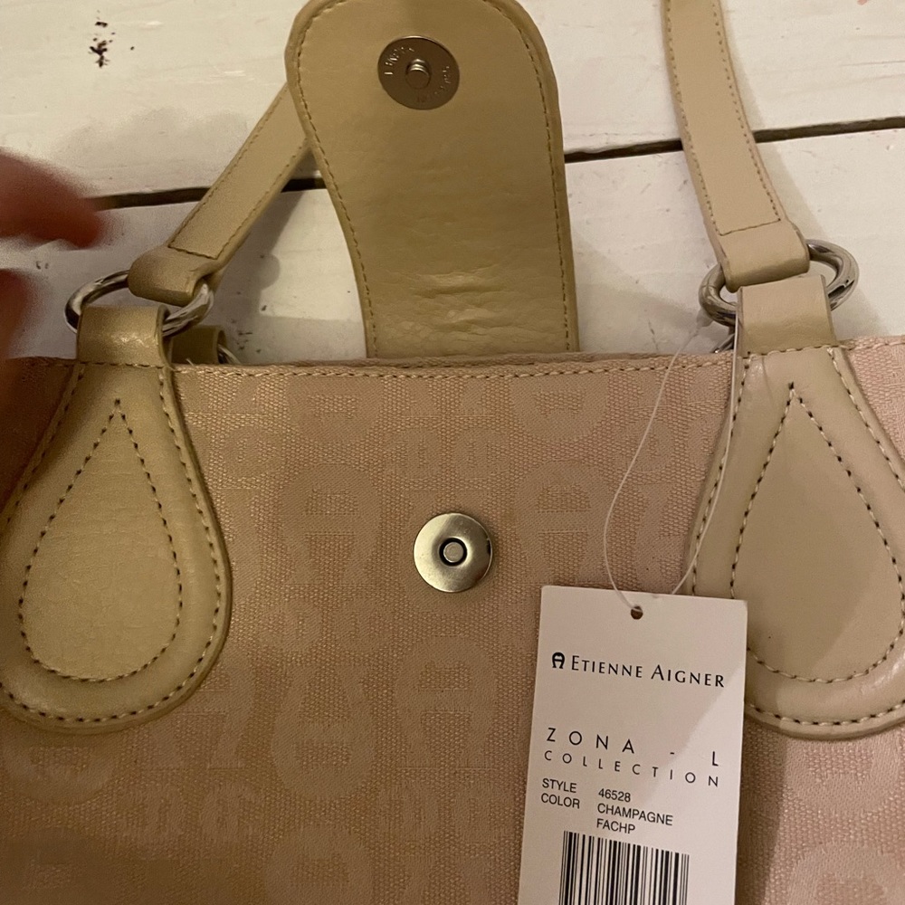 NWT Etienne Aigner womens handbag b25 (no dust bag) - Picture 6 of 10